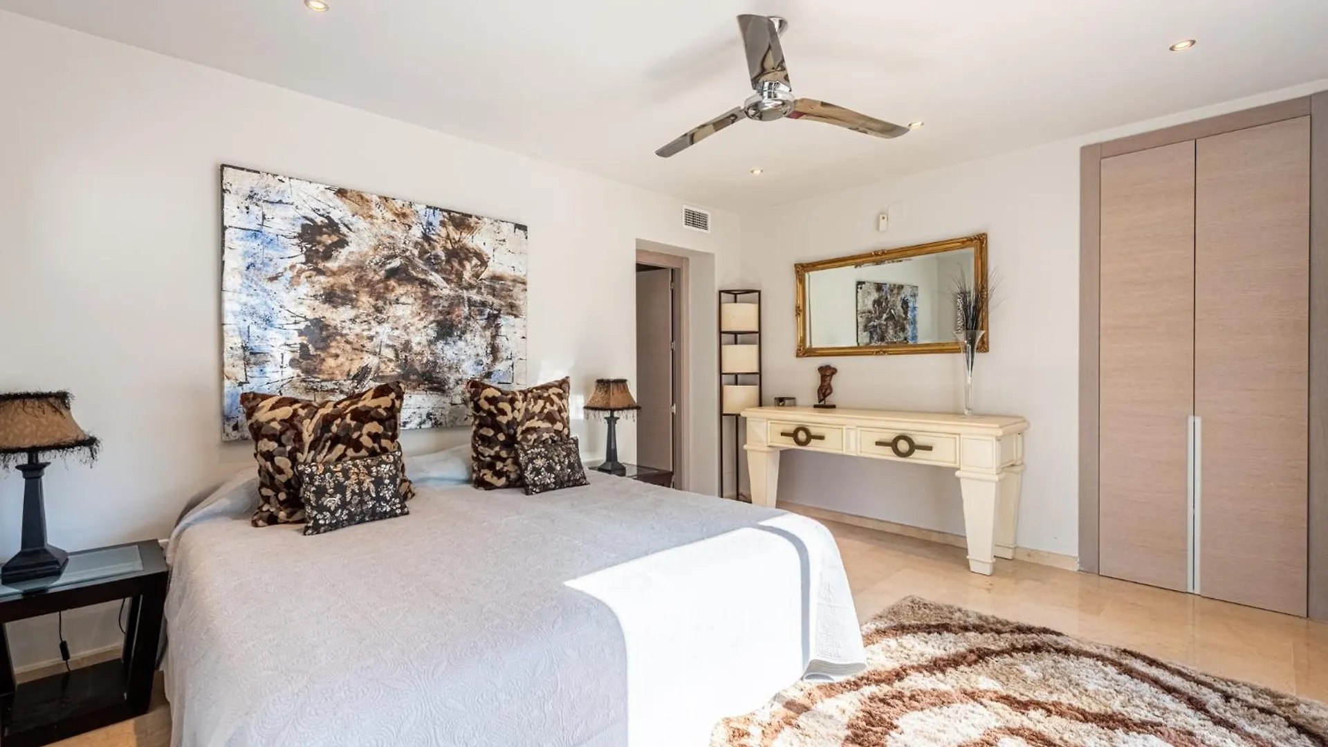 Palm Beach Frontline Penthouse Marbella
