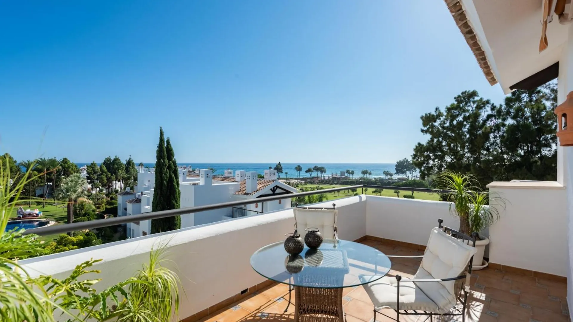 Palm Beach Frontline Penthouse Marbella